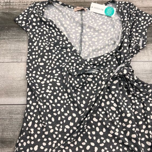 Full Moon Stitch fix maternity tie front knit top - Picture 7 of 7